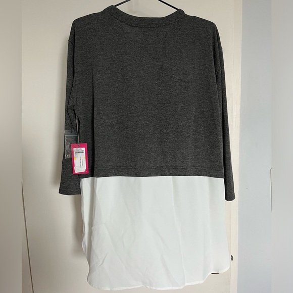 New Vince Camuto size M Womens sweater long sleeve layered blouse NWT gray white - Picture 3 of 3